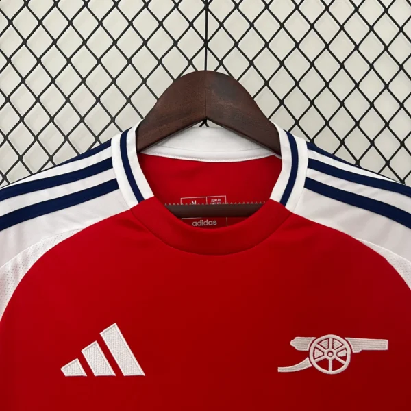 Camiseta Arsenal local 24/25 cuello