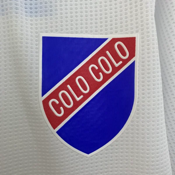 Camiseta Colo Colo 100 años escudo