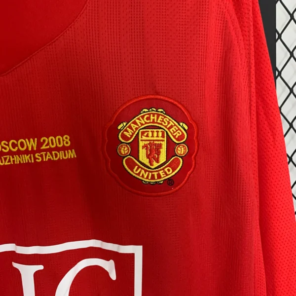 Camiseta Manchester United local 07/08 escudo