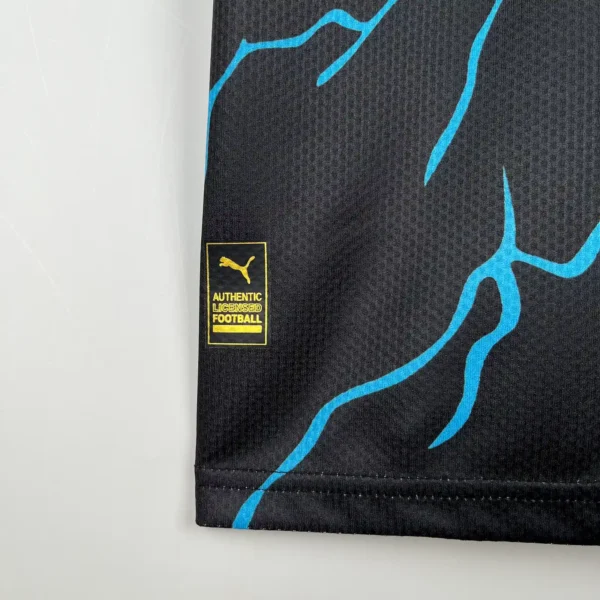 Camiseta Manchester City Edición Especial 23/24 cerca