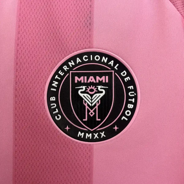 Camiseta Inter Miami local 25/26 escudo