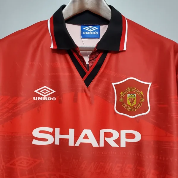 Camiseta del Manchester United 94/96 cuello
