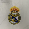 Camiseta del Real Madrid 17/18 escudo