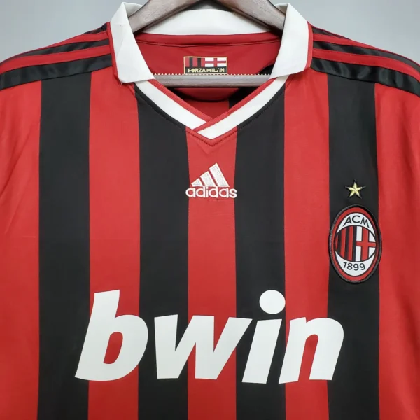 Camiseta del AC Milán 09/10 cuello