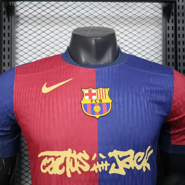 Camiseta Edición Especial Barcelona x Travis Scott Cuello