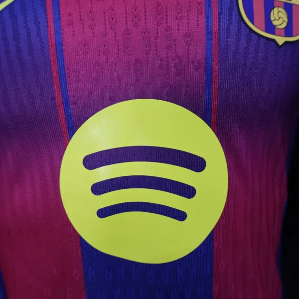Camiseta Barcelona 25/26 Versión jugador cerca