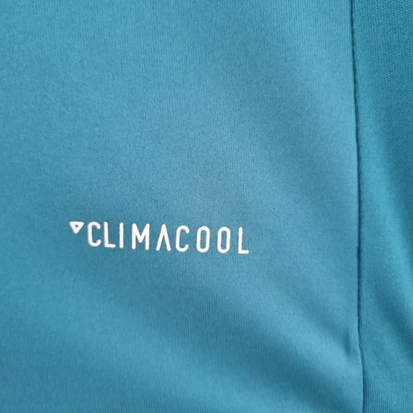 Camiseta del Real Madrid 17/18 visita cerca