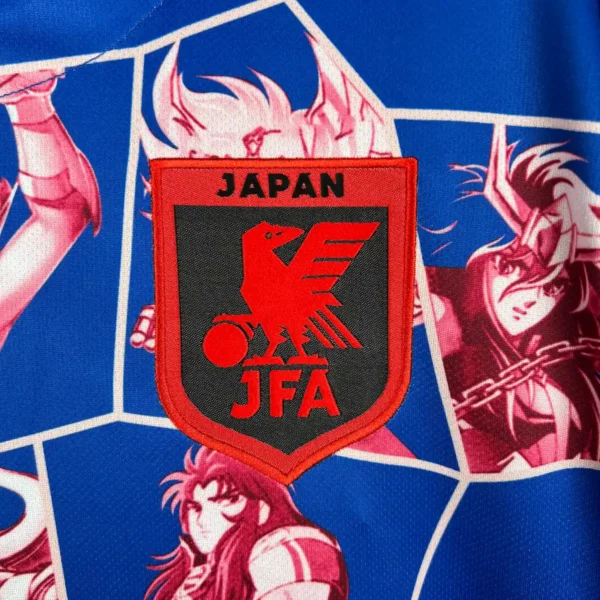 Camiseta de Japón Saint Seiya Edición Especial 23/24 escudo